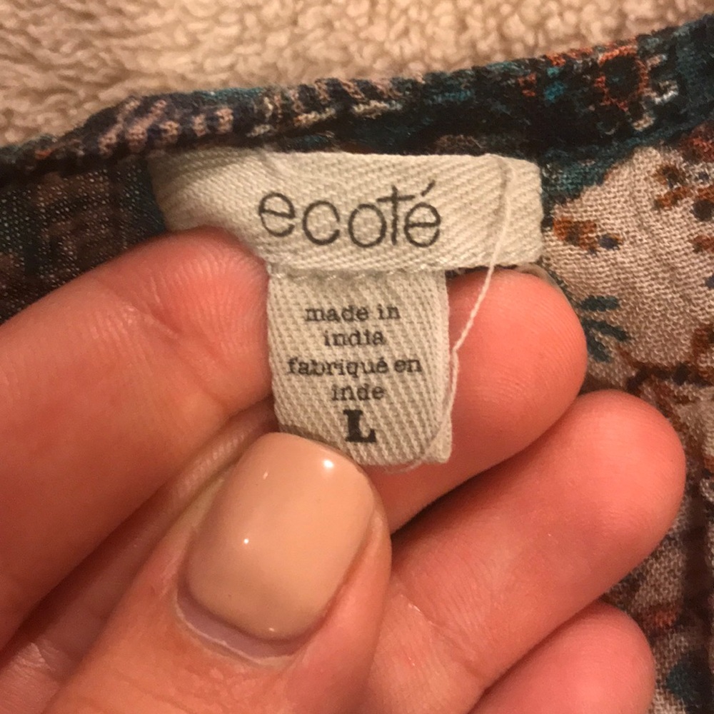 Great condition patterned top - Picture 2 of 2
